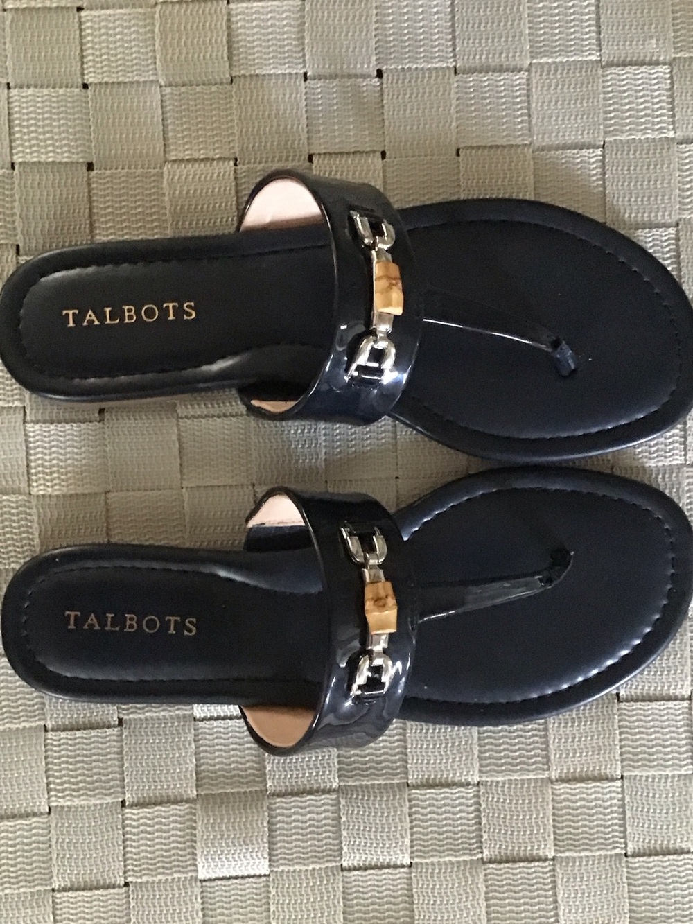 Talbots Navy Patent Thong Sandals with Silver Accent Chain